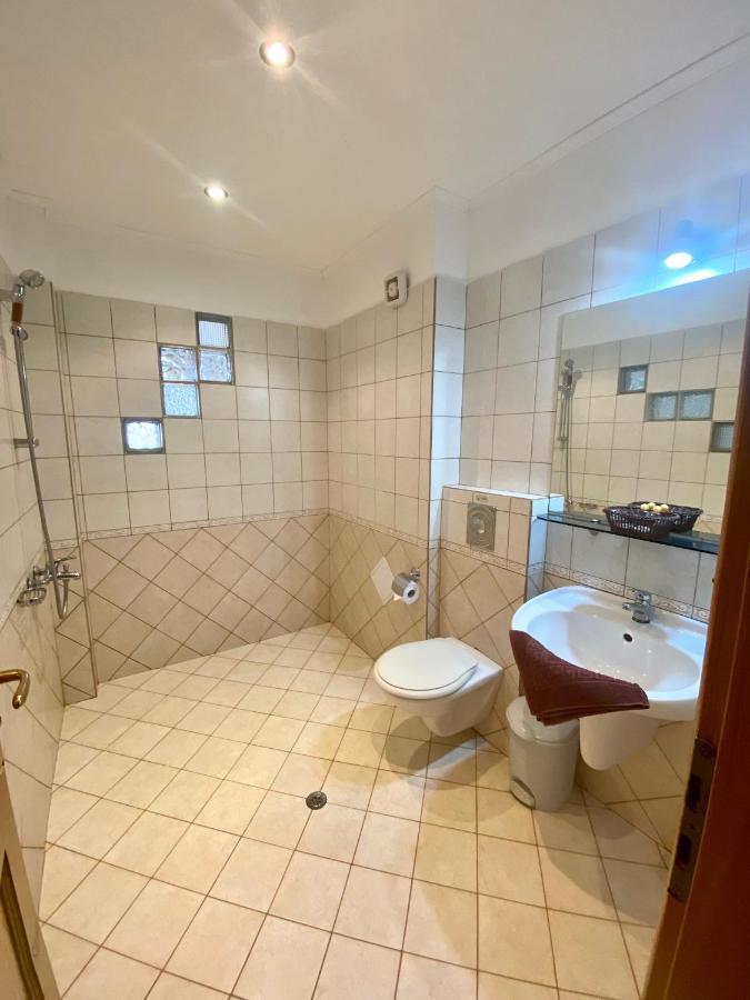 Family Hotel The Golden Fish Sozopol Ngoại thất bức ảnh