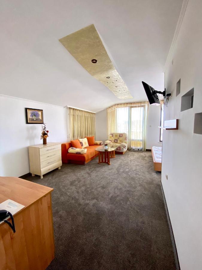 Family Hotel The Golden Fish Sozopol Ngoại thất bức ảnh