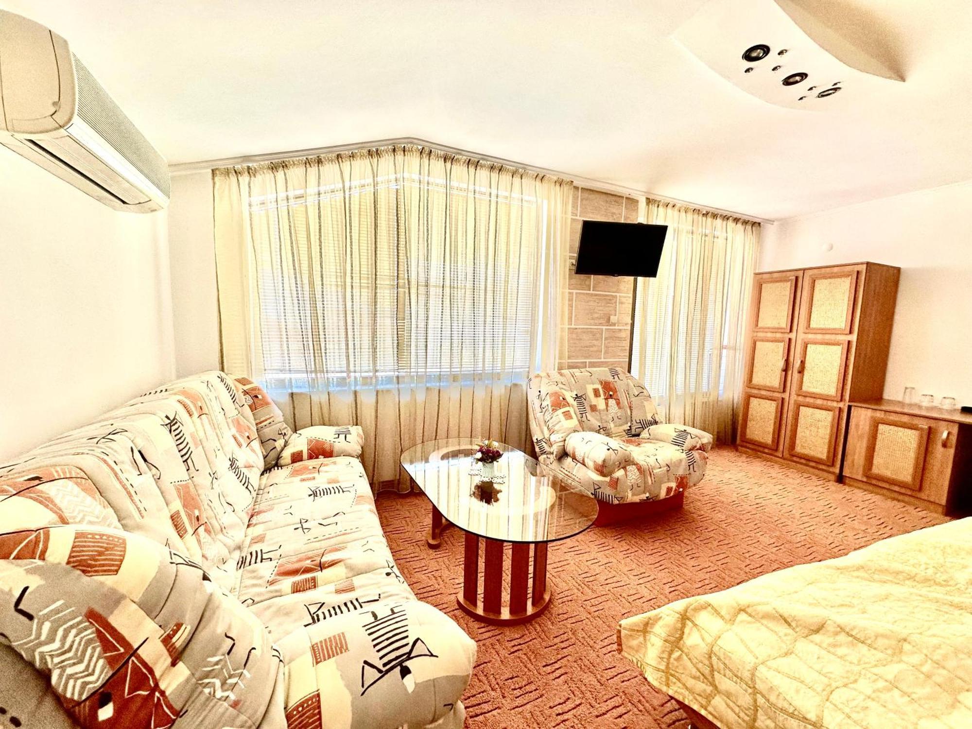 Family Hotel The Golden Fish Sozopol Ngoại thất bức ảnh